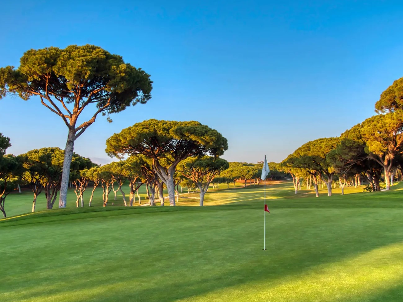 tee times in dom pedro millenium golf course in the algarve